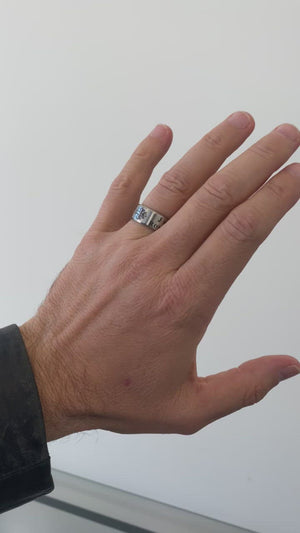 
                
                    Load and play video in Gallery viewer, Men&amp;#39;s Silver Neo Ring
                
            